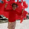 1x1CRABBY_Swimming_shorts_Swim_T-shirt_Long_sleeve_Lie_on_2 Swim Essentials Napuhanac za bazen Rak