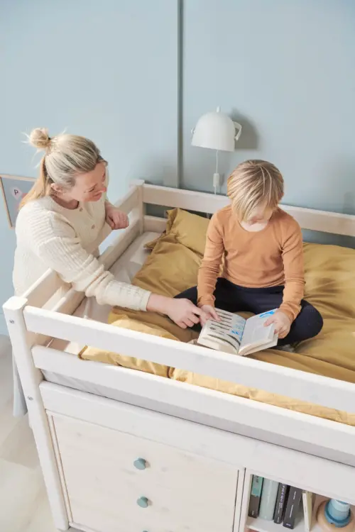 90-10110-2-01_24_1800x1800 FLEXA CLASSIC Mid-high Krevet s ravnim ljestvama 90 x 200 cm