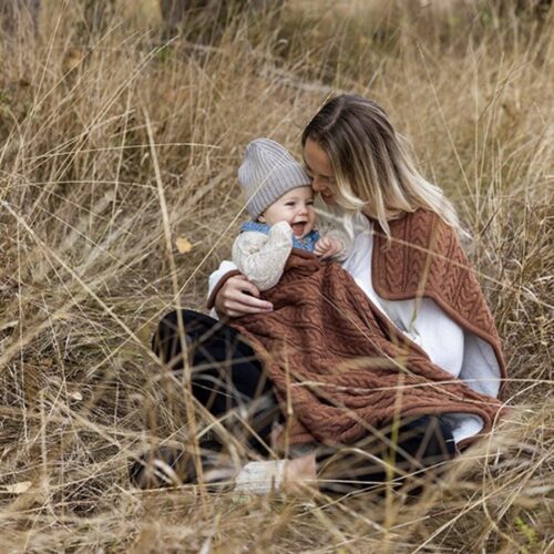 Cuddly-Nougat1 Vinter&Bloom deka Cuddly Nougat