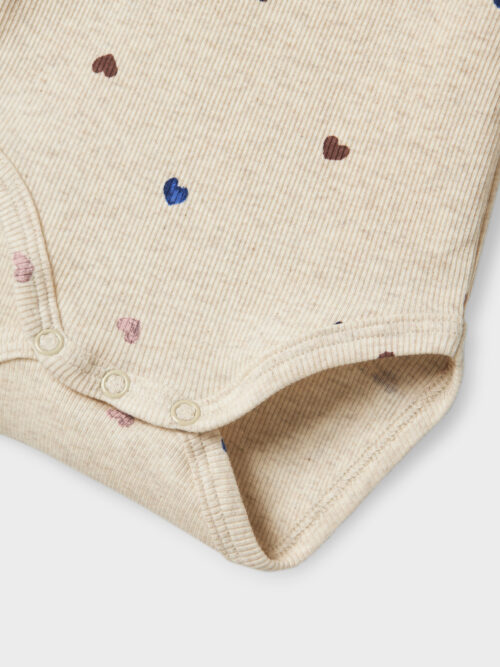 NAME IT Bodi dugih rukava sa šarenim srcima