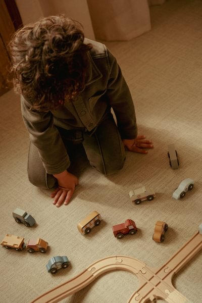 i (8) Little Dutch set drvenih autića