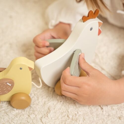 Little Dutch drvena igračka za povlačenje Little Farm