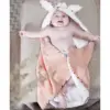 Kaloo Pamučni ručnik za bebe - Zeko (rozi)