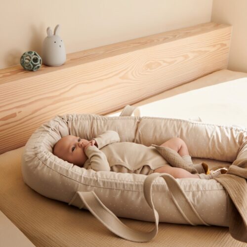 Liewood gnijezdo za bebe GRO Babylift Confetti Sandy