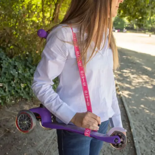 Micro Traka za nošenje romobila Roza