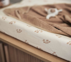 podloga-za-prematanje-wild-rose11 Jollein Presvlaka za prematanje-Wild rose 50x70cm