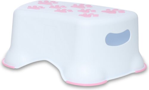 My little step stool-Mačka