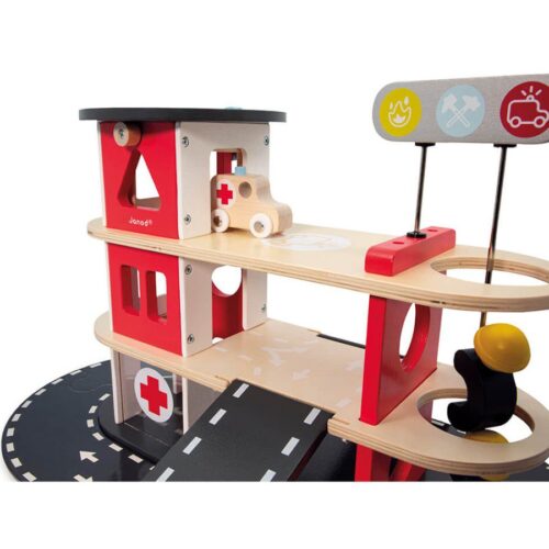 vatrogasci5 Janod Drvena vatrogasna postaja