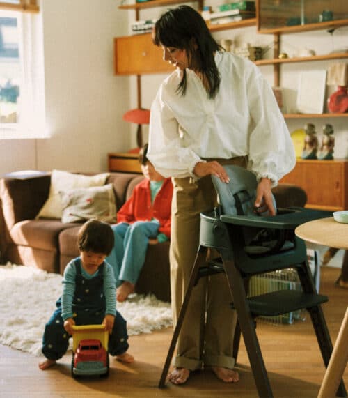 Stokke® Steps Hranilica Black/Warm Brown Stokke® Steps Hranilica Black/Warm Brown