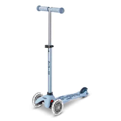 Mini Micro Deluxe Rock & Go 6 u 1 LED romobil plava