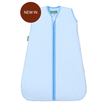 Naša vreća za spavanje za prijelazno vrijeme lagano je podstavljena i savršena za blaže mjesece u godini. Ova nježna vreća za spavanje nudi vašoj bebi iznimnu udobnost i mekan dodir. Podstavljeno punjenje pomaže u održavanju tjelesne temperature vašeg mališana tijekom cijele noći, potičući bolji san. Materijal: vanjski dio i podstava: 100% pamuk, punjenje: 100% poliester Karakteristike: Idealno za prostorije između 21ºC i 23ºC. Better Cotton Izrađeno od recikliranih materijala i certificirano prema GRS-u Uklonili smo upotrebu plastike u našoj ambalaži. Proizvodi testirani prema standardu: EN 16781:2018. Europski standard koji određuje sigurnosne zahtjeve i metode ispitivanja za vreće za spavanje. Održavanje: Jednostavno održavanje: perivo u perilici rublja (30º). Izbjegavajte sušilice s vrućim zrakom. Ne glačajte. bez rukava sleeping bag veličine