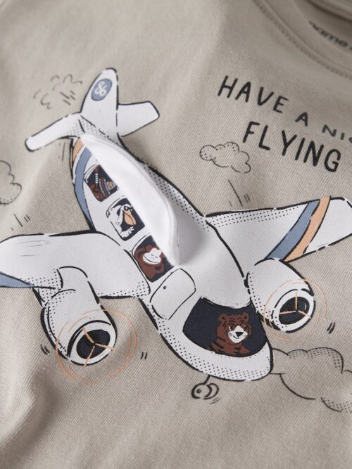 namet it majica avion