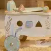 0035305_Little Dutch Aktivna guralica Lav Safari Friendsride-on-lion-yellow-ld7481-2-shopify-square1 Little Dutch Aktivna guralica Lav Safari Friends