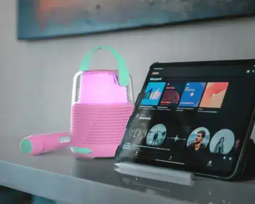 MOB retro karaoke Pink